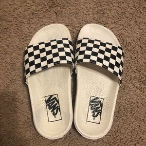 women’s vans slides
